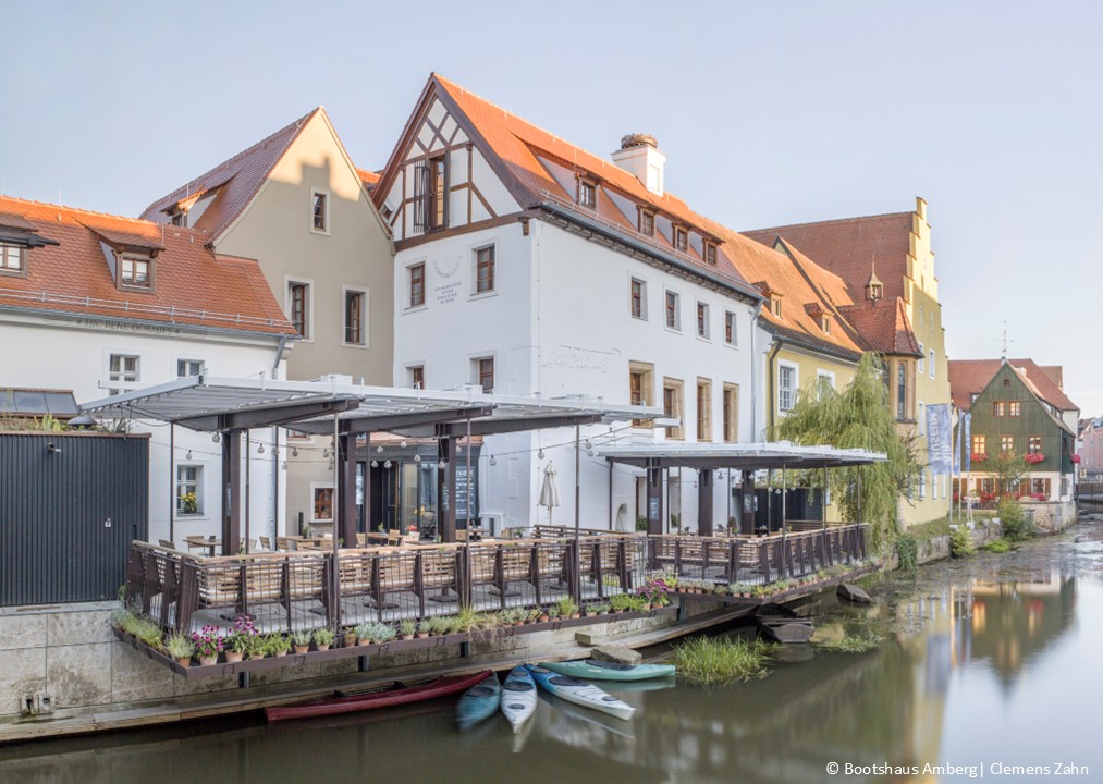 Öffnet die Seite 'Literarische Soirée im Bootshaus'